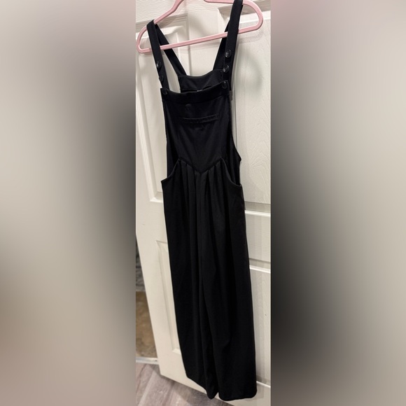 HALARA Black Wide Leg Overall Jumpsuit Size Medium NWT Adjustable Straps Pockets - Picture 8 of 15